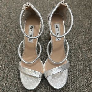 Steve Madden Sliver heels